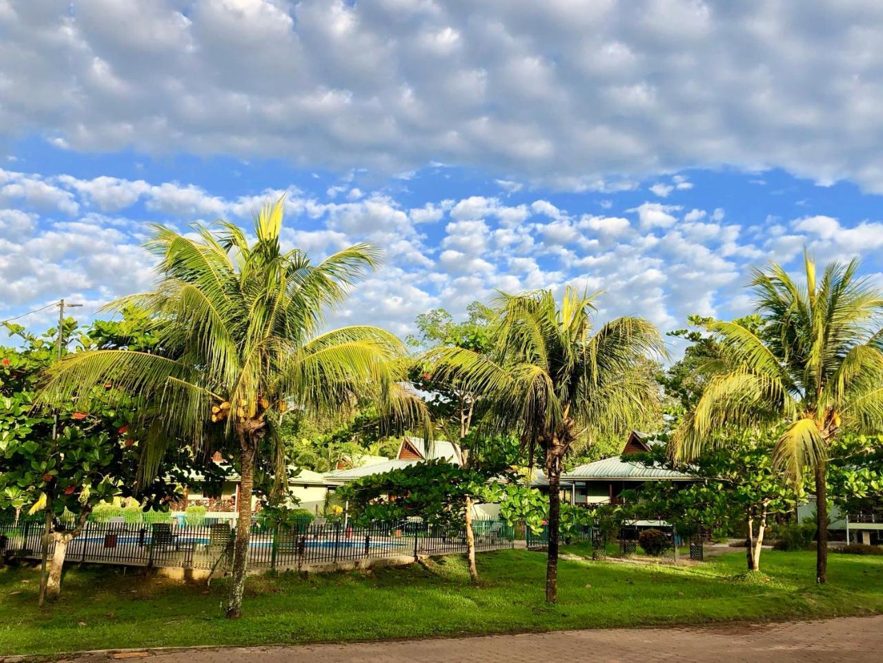 Overbridge River Resort Paramaribo Eksteriør billede